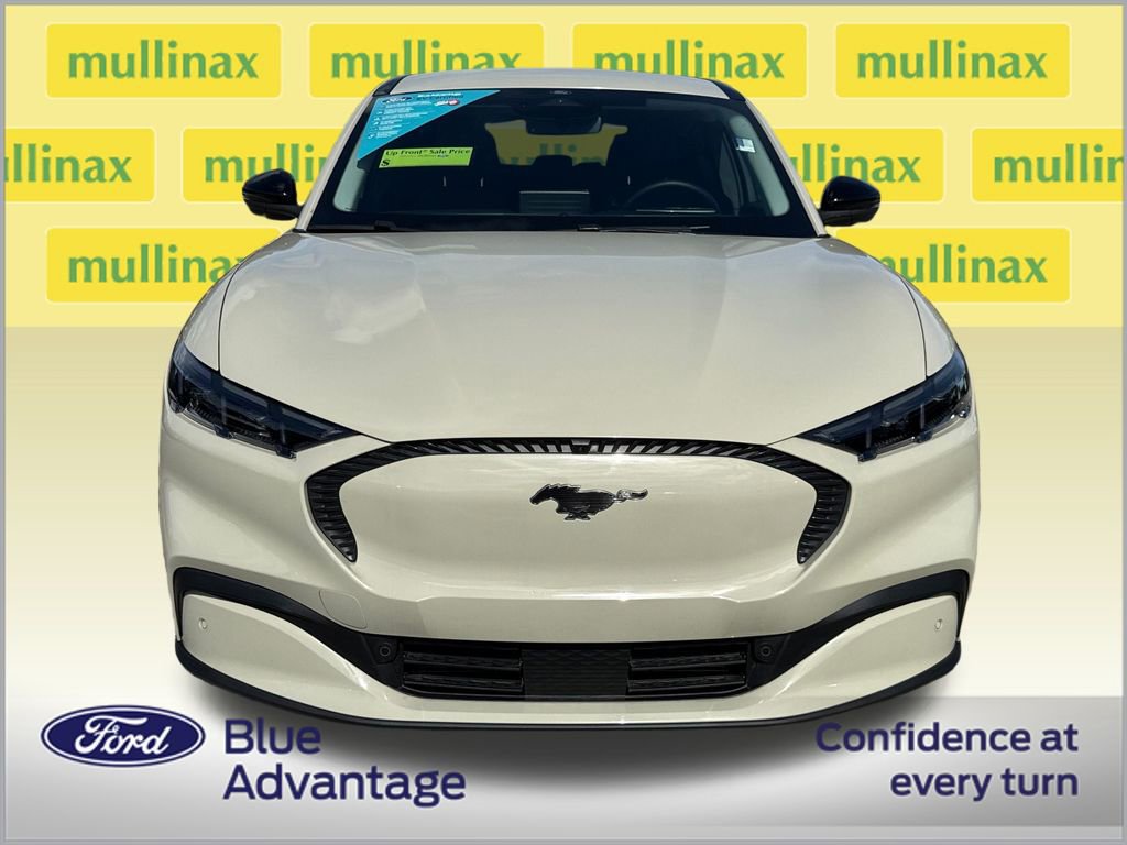 Certified 2025 Ford Mustang Mach-E Select image 11