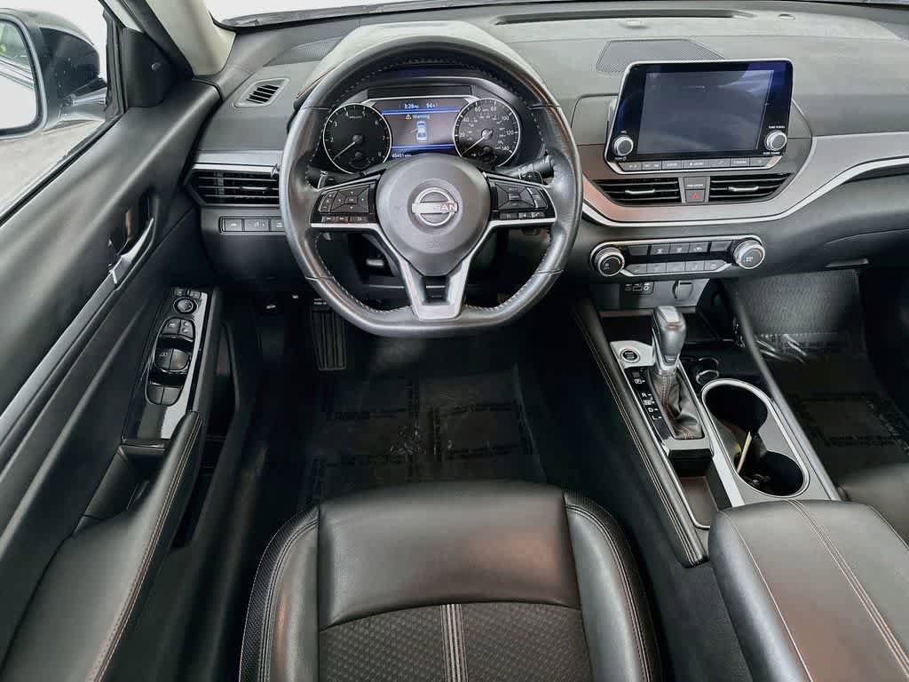 Used 2024 Nissan Altima 2.5 SR FWD image 9