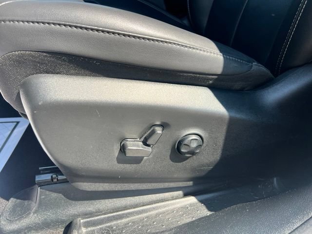 Used 2024 Chrysler Pacifica Limited FWD image 20