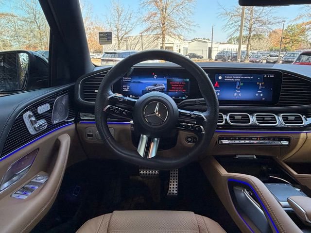 Used 2024 Mercedes-Benz GLS 450 4MATIC image 11