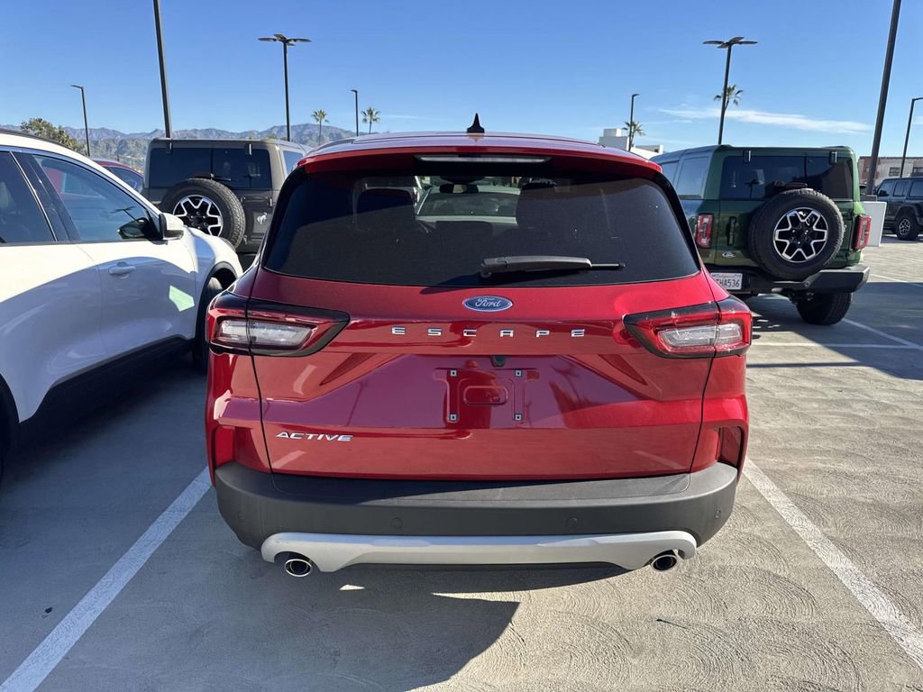 Certified 2025 Ford Escape Active w/ Active Premium Tech Pack image 11