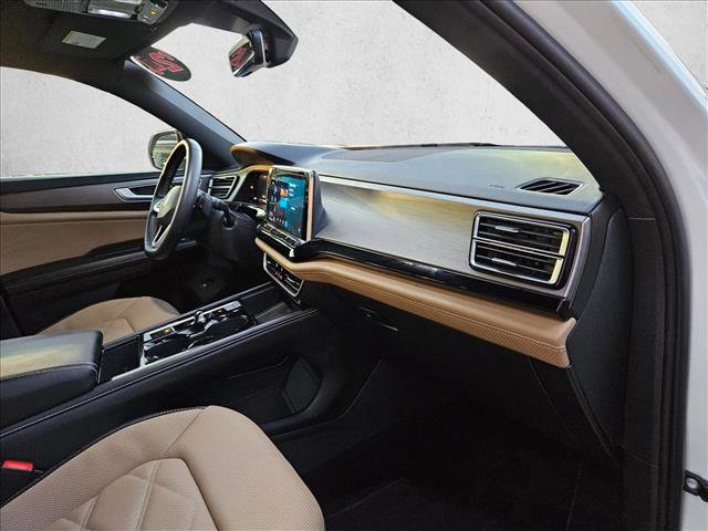 Used 2024 Volkswagen Atlas Cross Sport SE FWD image 18