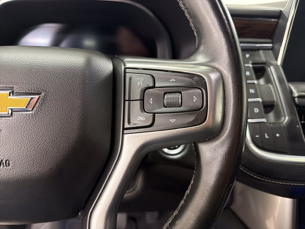 Used 2024 Chevrolet Suburban Premier RWD image 21