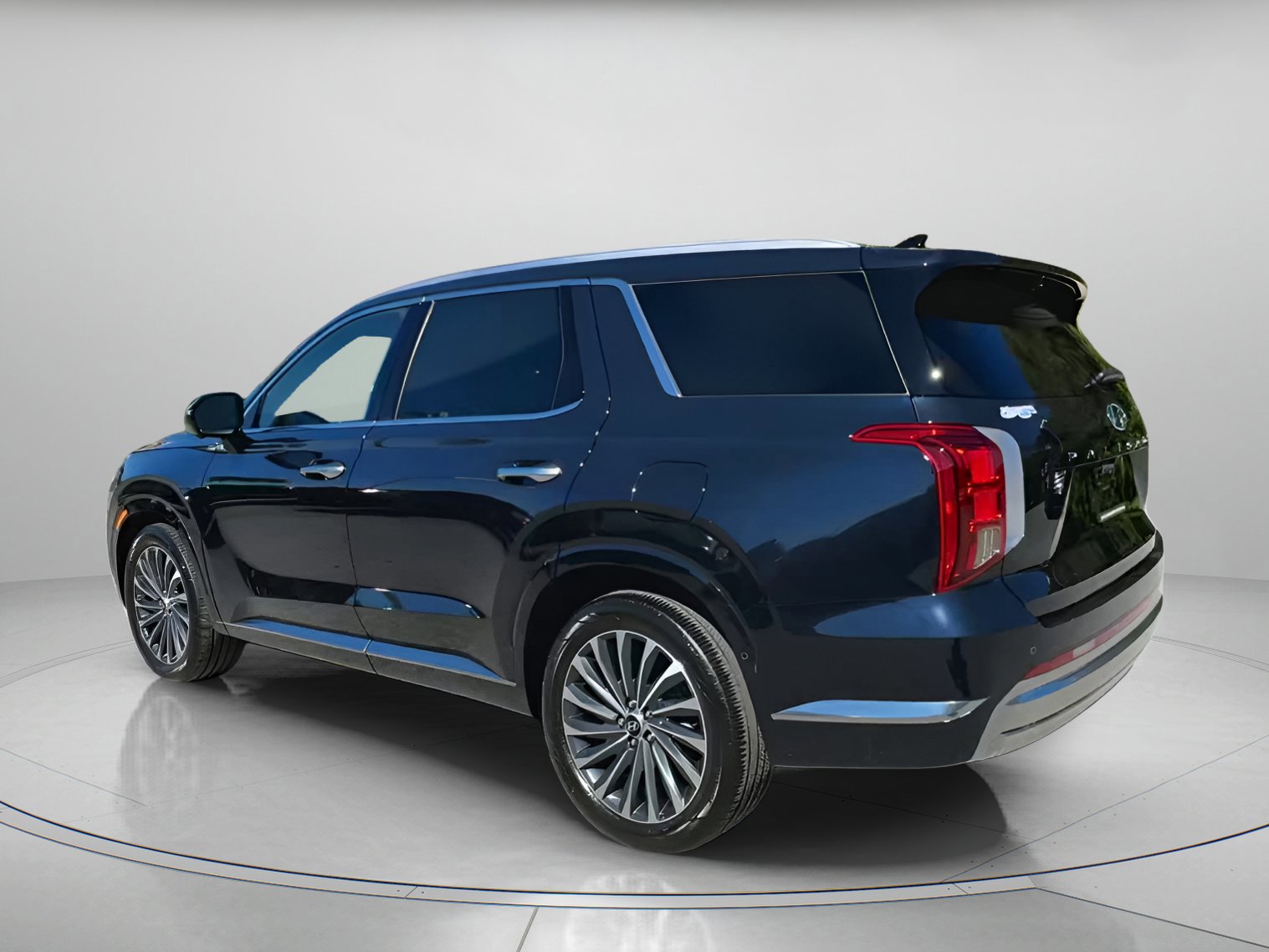 Used 2024 Hyundai Palisade Calligraphy image 12