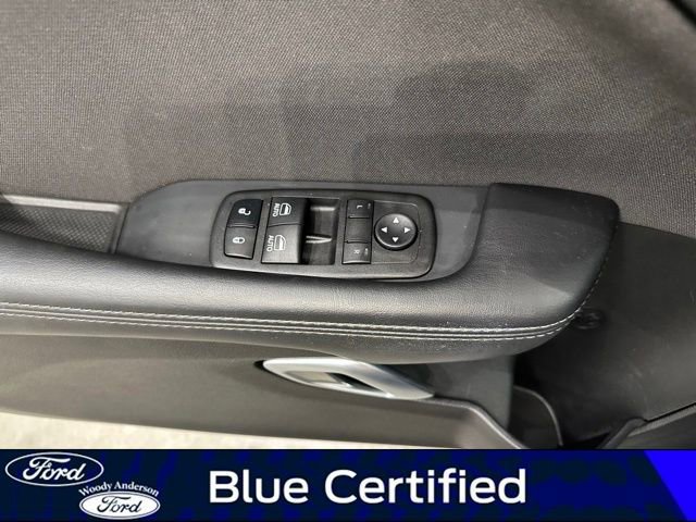 Used 2023 Dodge Challenger SXT w/ Blacktop Package image 23