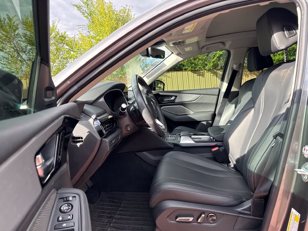 Used 2024 Acura MDX SH-AWD image 12