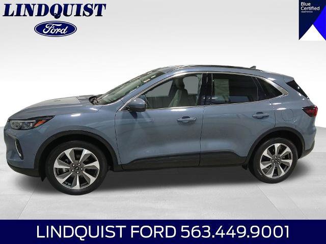 Certified 2023 Ford Escape Platinum w/ Premium Technology Package AWD/4WD image 2