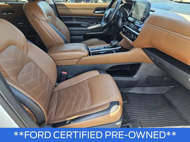 Used 2024 Nissan Pathfinder Platinum FWD image 11