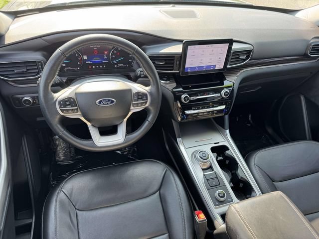 Certified 2022 Ford Explorer Limited w/ Equipment Group 301A AWD/4WD image 21