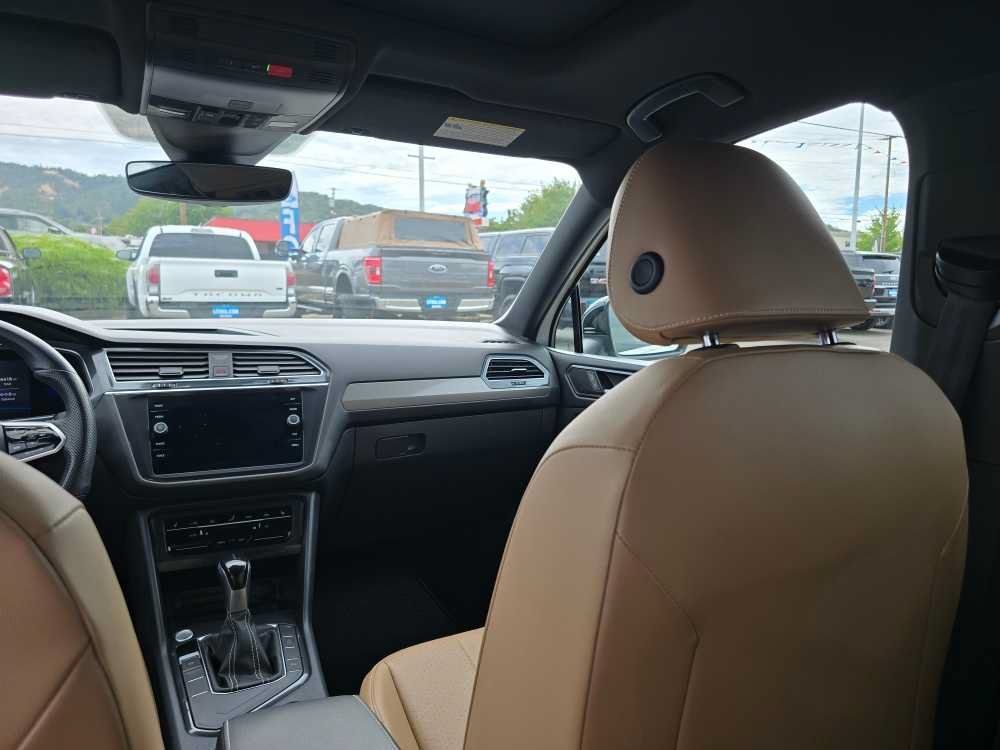 Used 2022 Volkswagen Tiguan SE R-Line FWD image 14