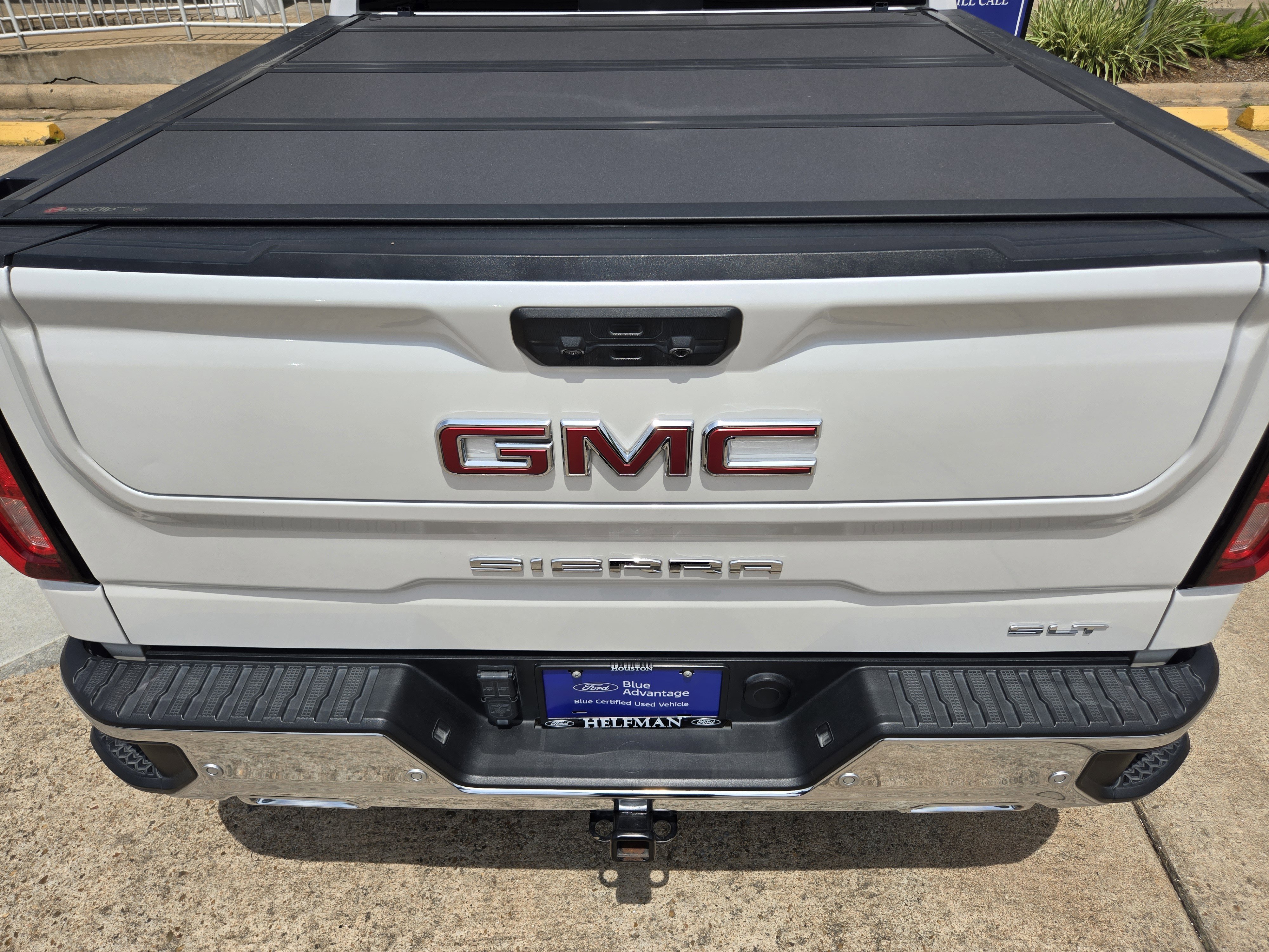 Used 2024 GMC Sierra 1500 SLT w/ SLT Premium Plus Package AWD/4WD image 24