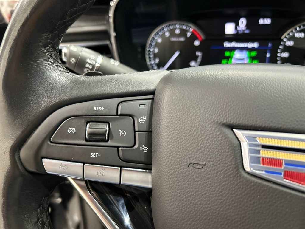 Used 2022 Cadillac XT6 Premium Luxury AWD/4WD image 17