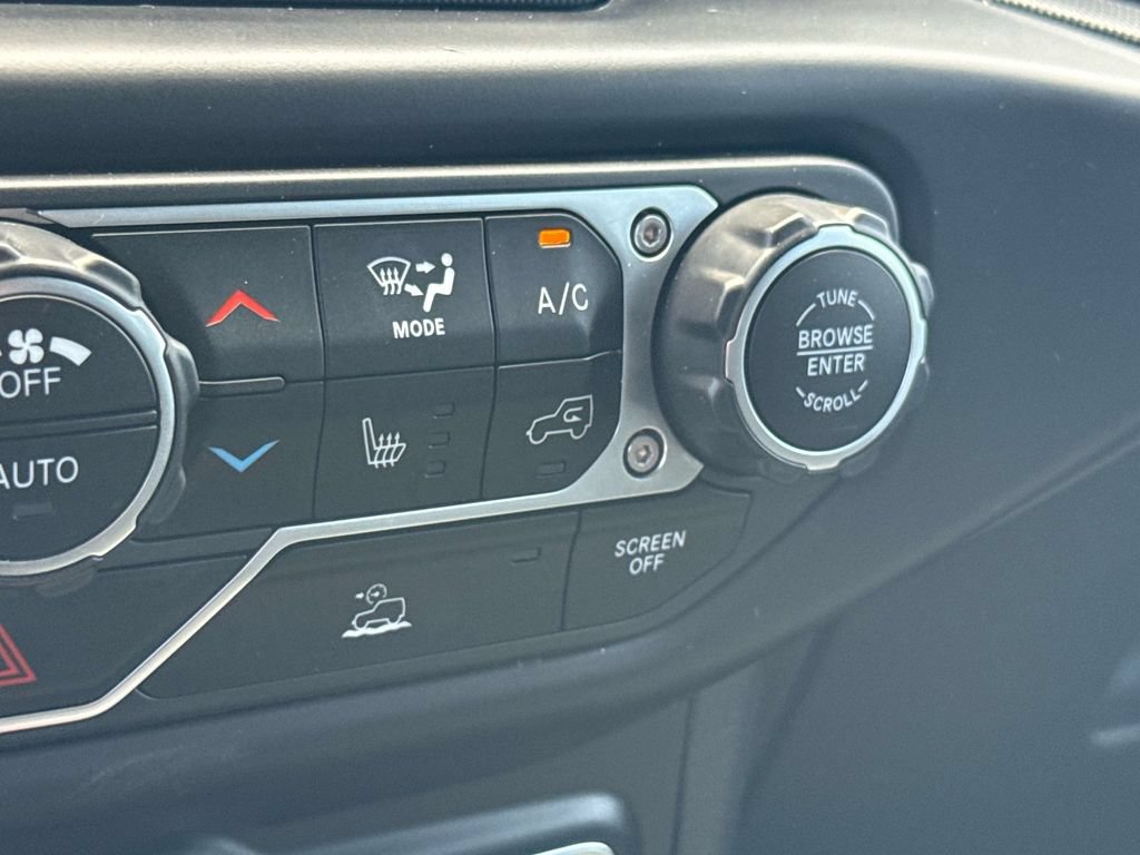 Used 2021 Jeep Wrangler Unlimited Sport AWD/4WD image 34