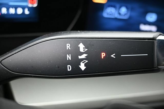 Used 2025 Chevrolet Traverse LT FWD image 27