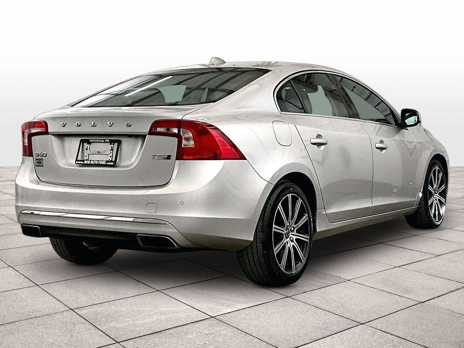 Used 2018 Volvo S60 T5 Inscription AWD/4WD image 11