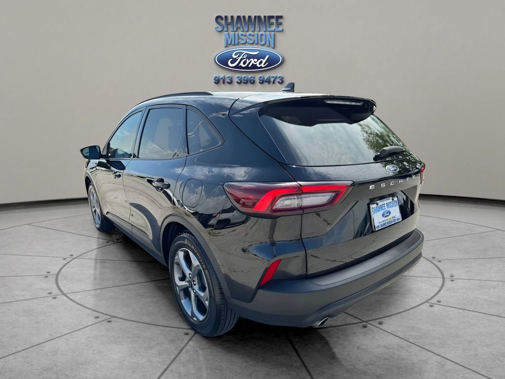 Certified 2025 Ford Escape ST-Line image 3