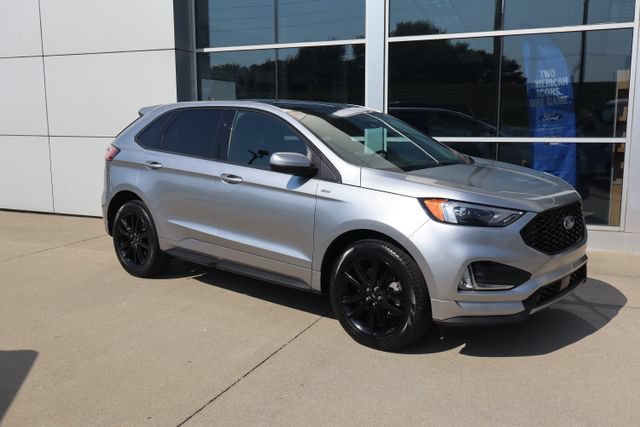 Certified 2024 Ford Edge ST-Line AWD/4WD image 7