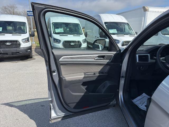 Used 2023 Volkswagen Atlas Cross Sport SE image 21