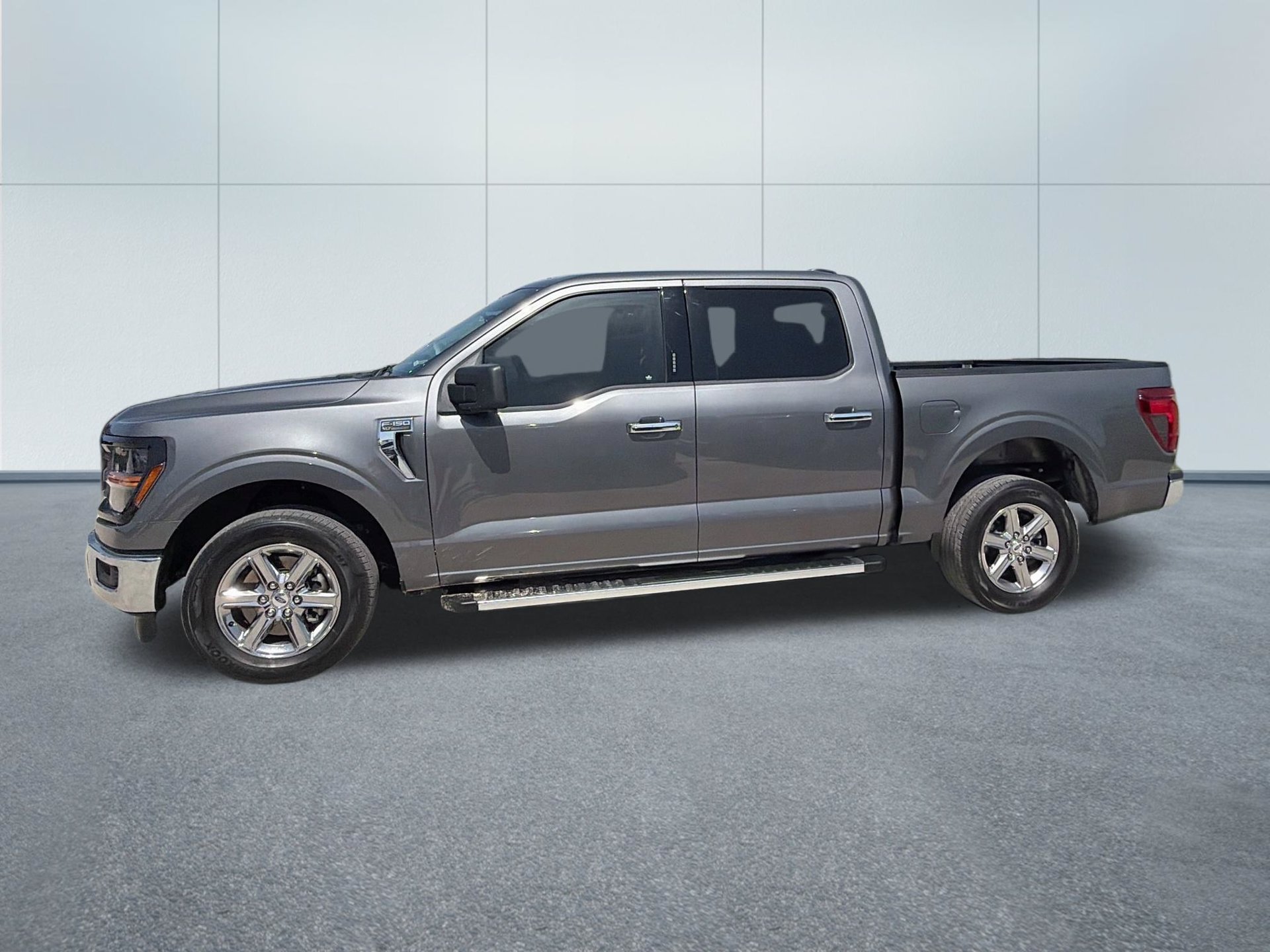 Certified 2024 Ford F150 XLT w/ Mobile Office Package RWD image 10