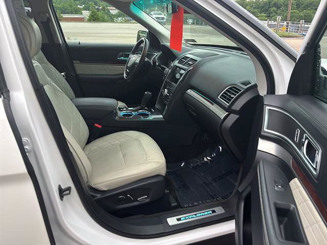 Certified 2017 Ford Explorer Platinum AWD/4WD image 20