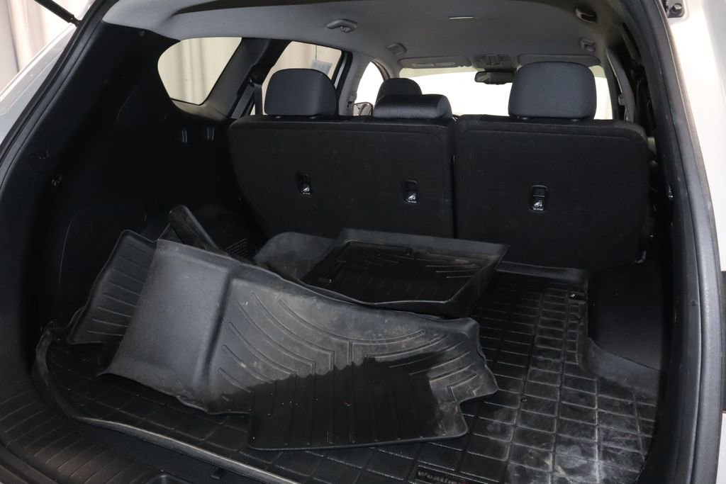 Used 2020 Hyundai Santa Fe SEL FWD image 15