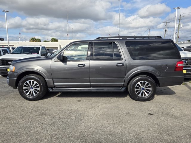 Certified 2017 Ford Expedition EL XLT w/ Equipment Group 202A image 5
