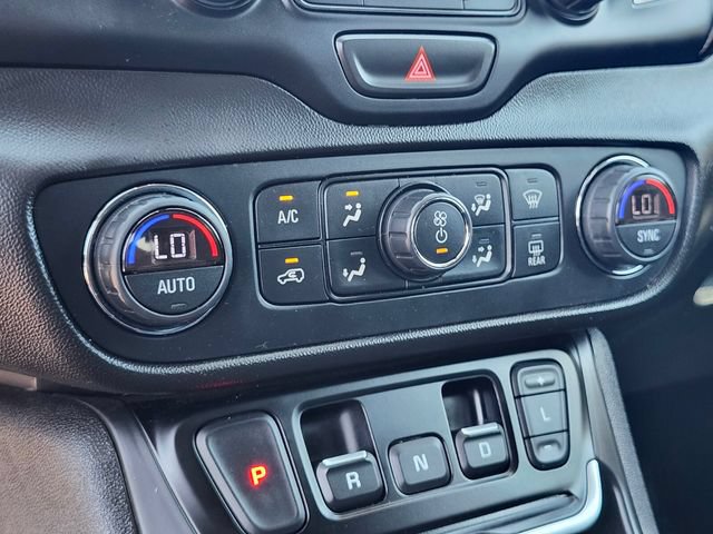Used 2020 GMC Terrain SLE w/ Driver Convenience Package AWD/4WD image 23