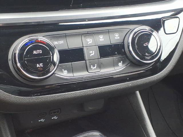 Used 2024 Buick Envista Sport Touring w/ Convenience I Package FWD image 12