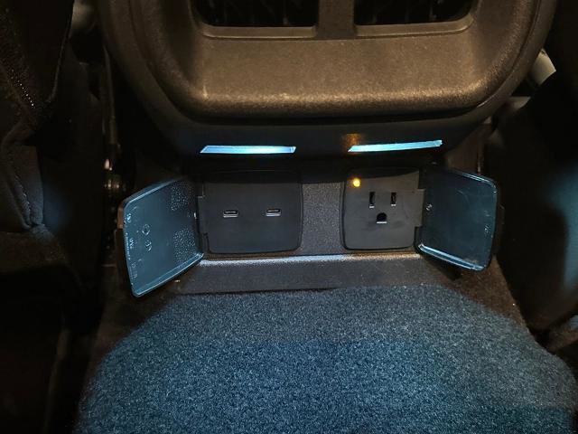 Certified 2025 Ford Bronco Outer Banks AWD/4WD image 31