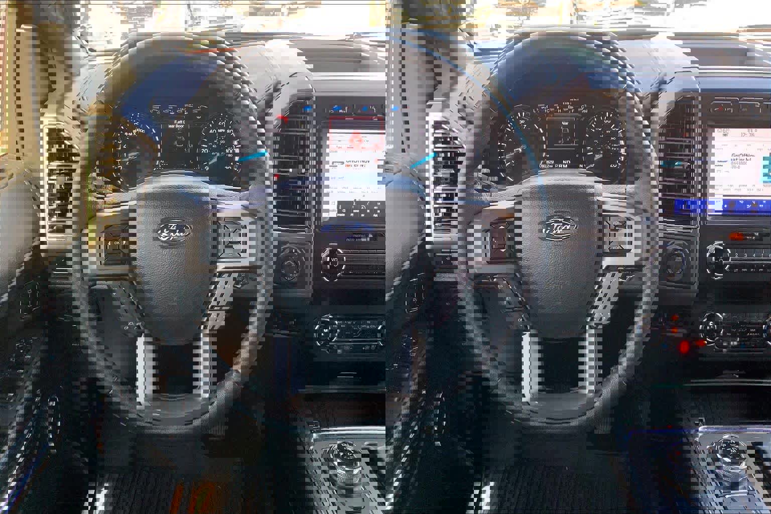 Certified 2019 Ford Expedition XLT w/ Equipment Group 202A image 7