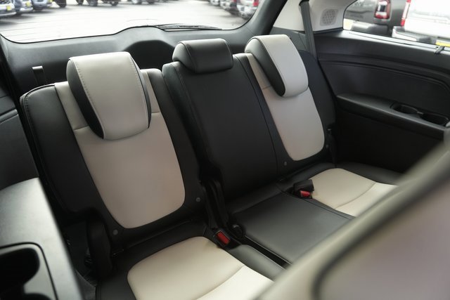 Used 2025 Honda Odyssey Elite image 16