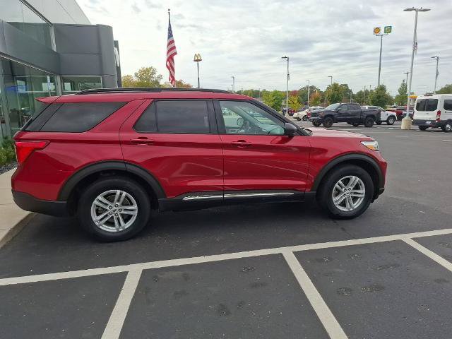 Certified 2024 Ford Explorer XLT w/ Equipment Group 202A AWD/4WD image 5