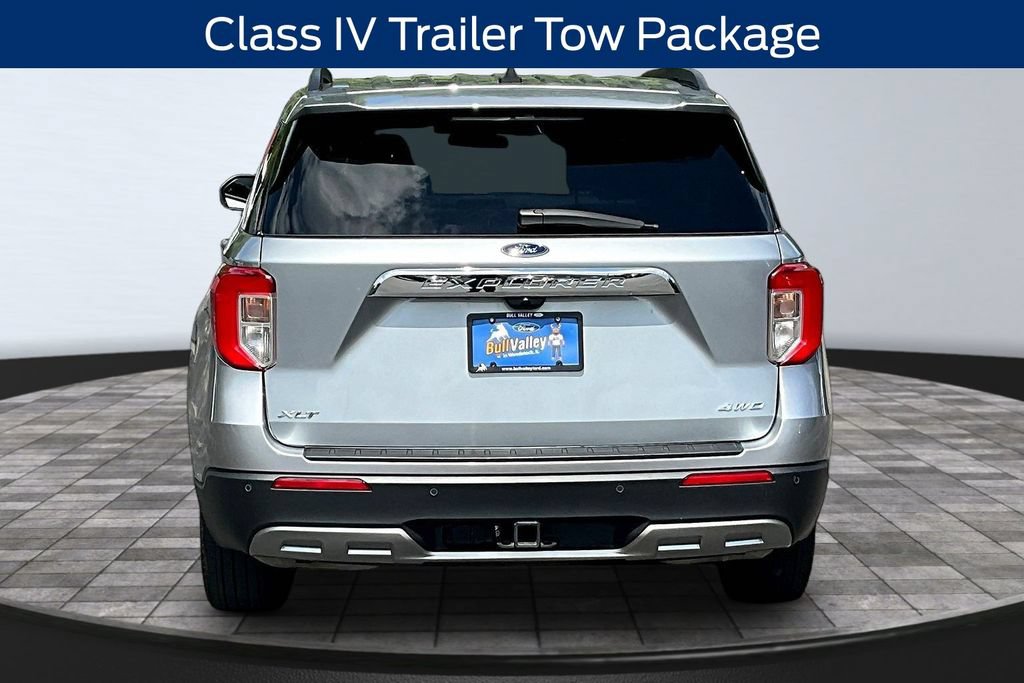 Certified 2023 Ford Explorer XLT w/ Equipment Group 202A AWD/4WD image 5