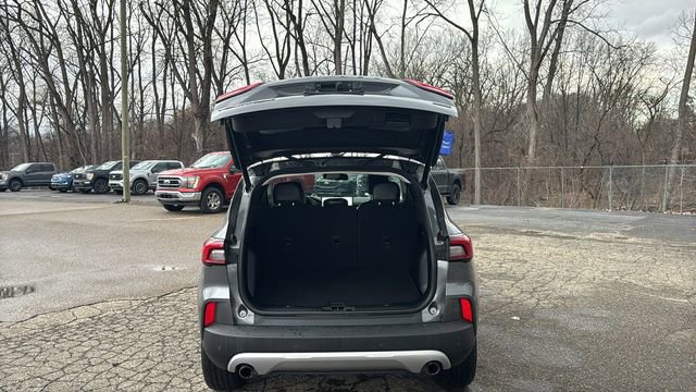 Certified 2023 Ford Escape Platinum image 30
