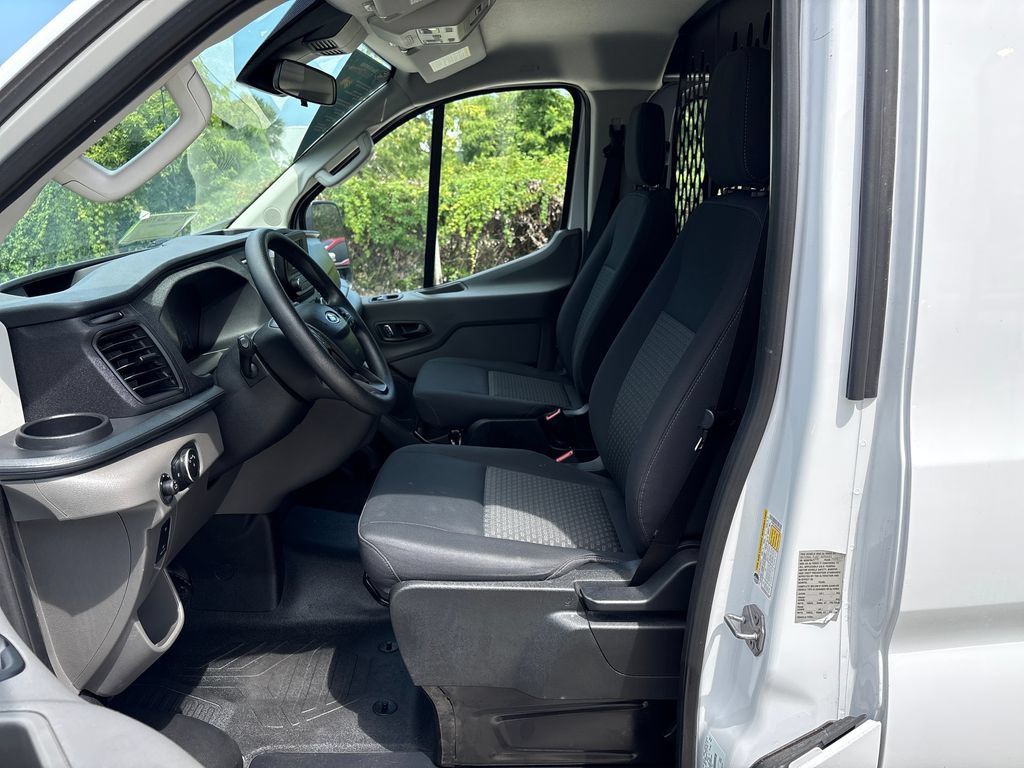 Certified 2025 Ford Transit 250 Low Roof w/ Exterior Upgrade Package RWD image 30
