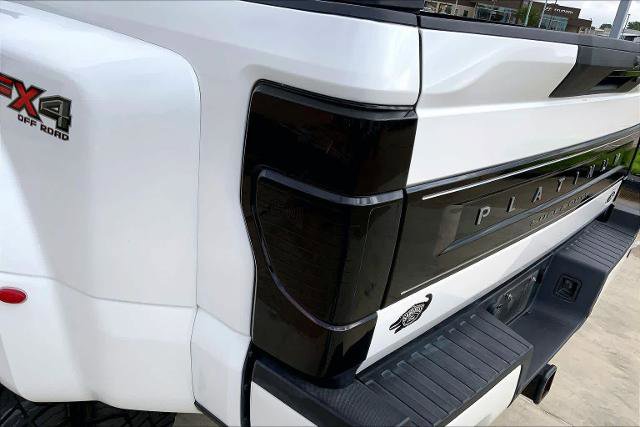Certified 2022 Ford F450 Platinum w/ FX4 Off-Road Package image 29