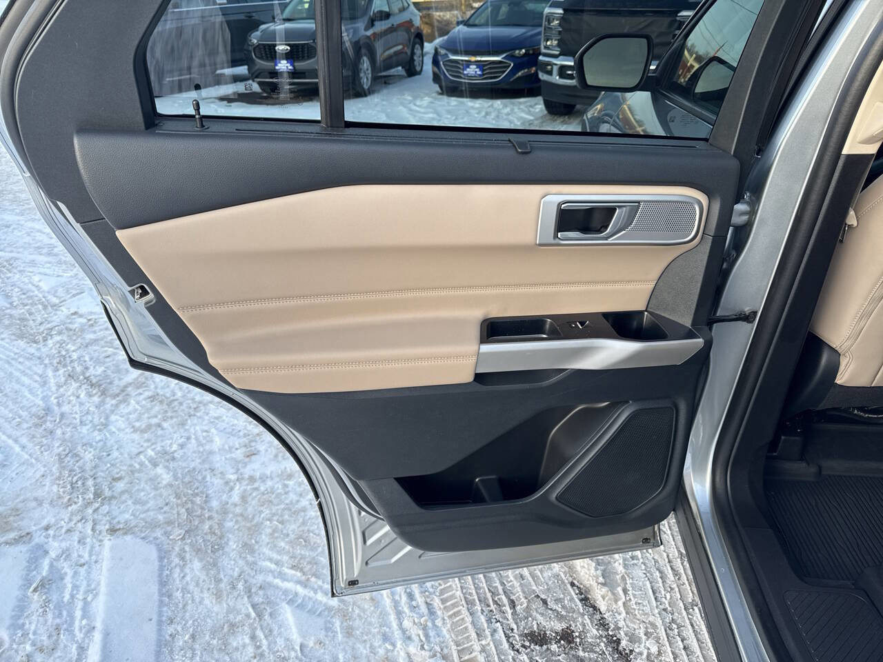 Certified 2023 Ford Explorer Limited w/ Equipment Group 301A image 22