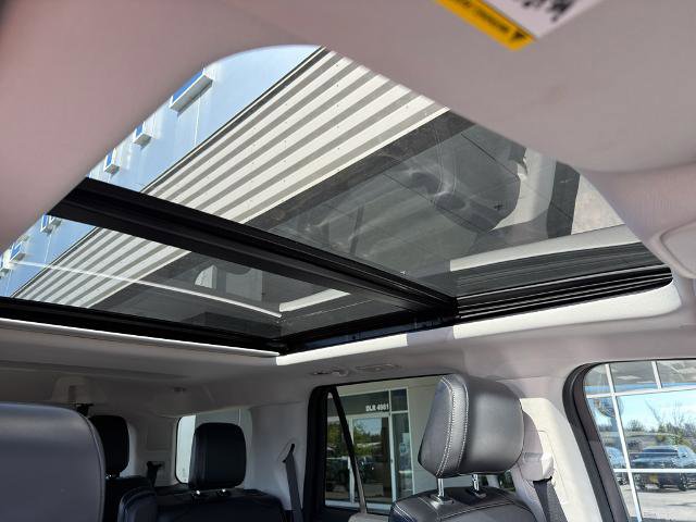 Certified 2025 Ford Expedition Platinum AWD/4WD image 13