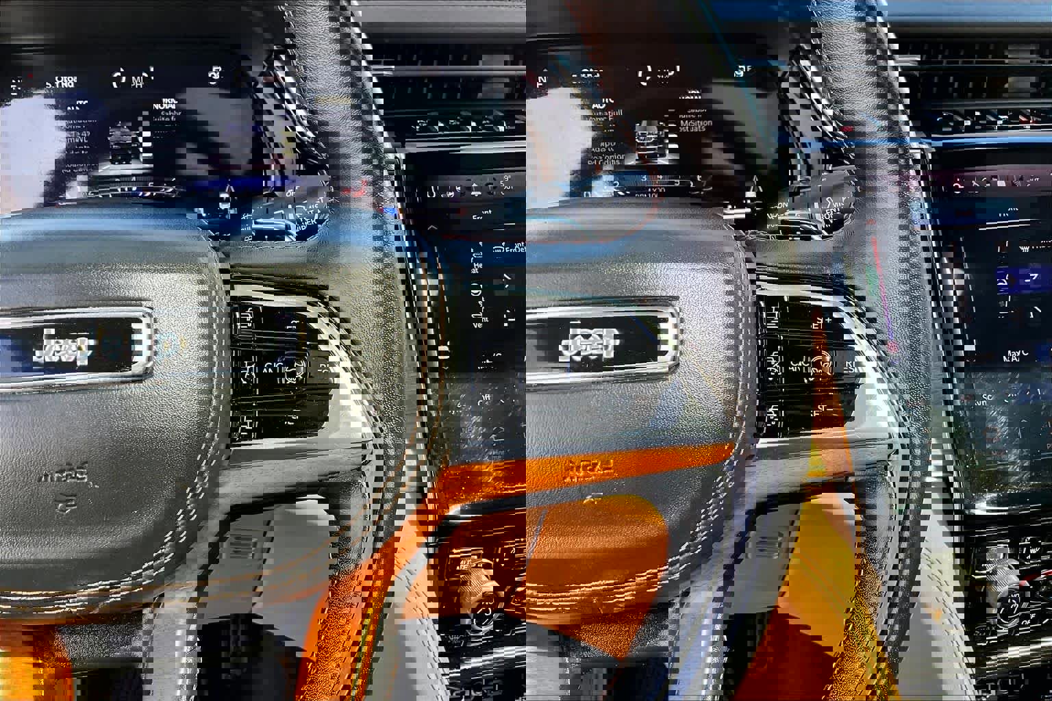 Used 2023 Jeep Grand Cherokee Summit image 25