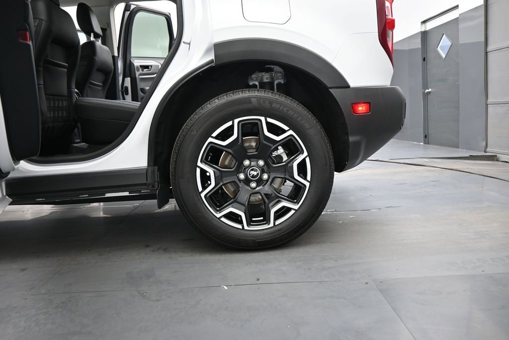 Certified 2025 Ford Bronco Sport Outer Banks w/ Outer Banks Tech Package+ AWD/4WD image 22
