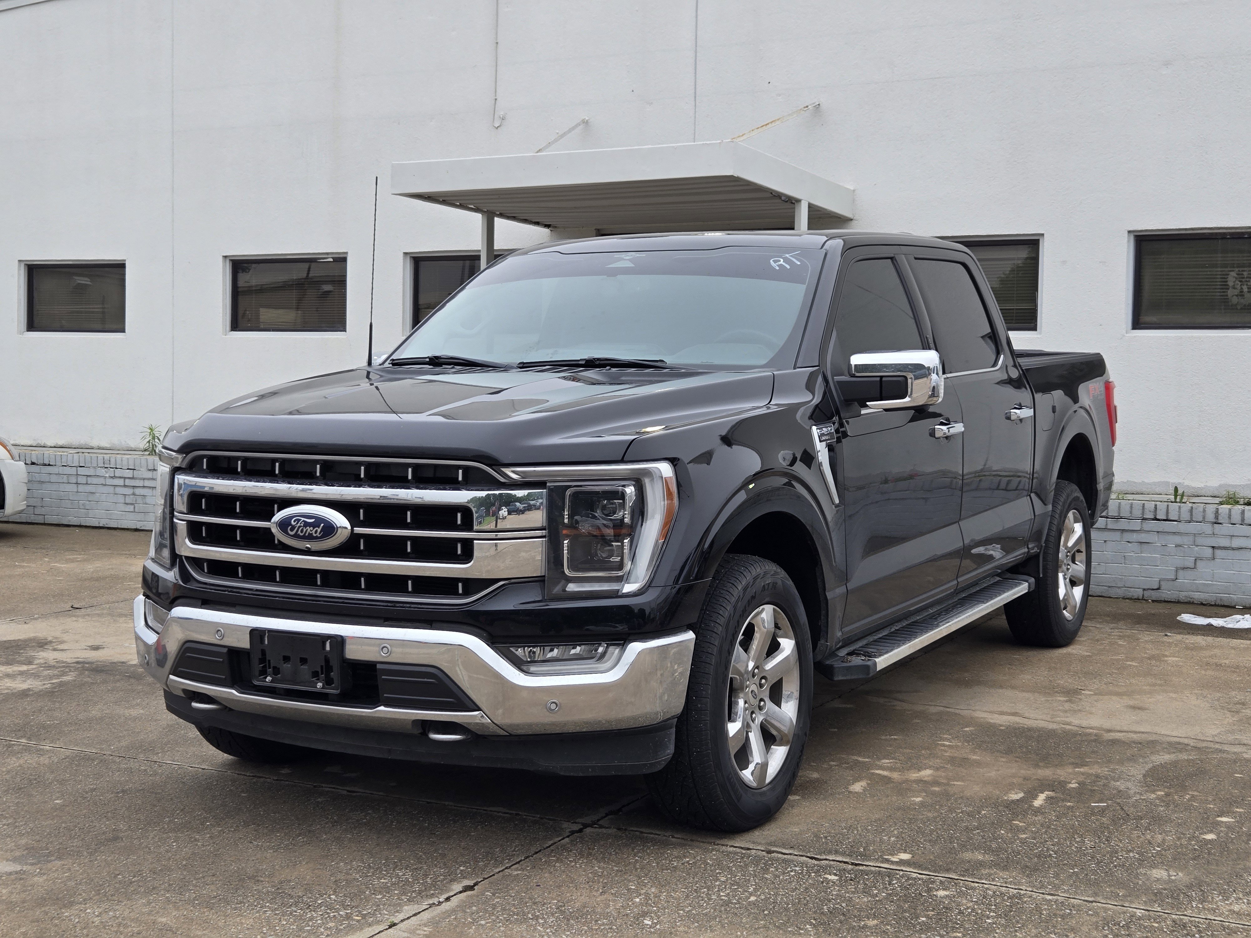 Certified 2023 Ford F150 Lariat w/ Equipment Group 502A High image 3