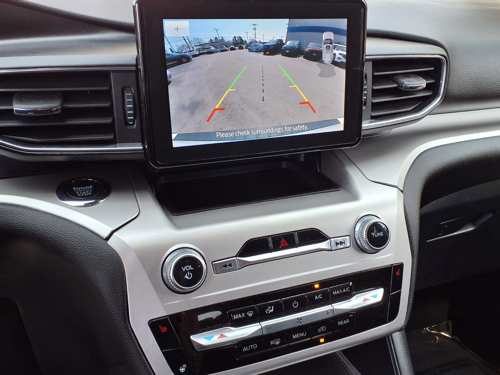 Certified 2022 Ford Explorer XLT w/ Equipment Group 202A image 28