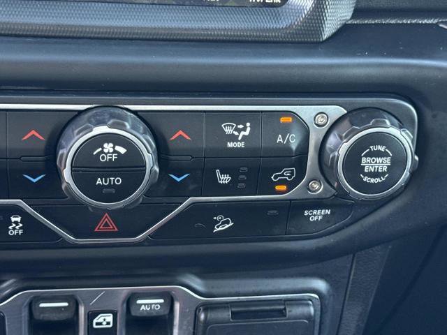 Used 2019 Jeep Wrangler Unlimited Sahara AWD/4WD image 27