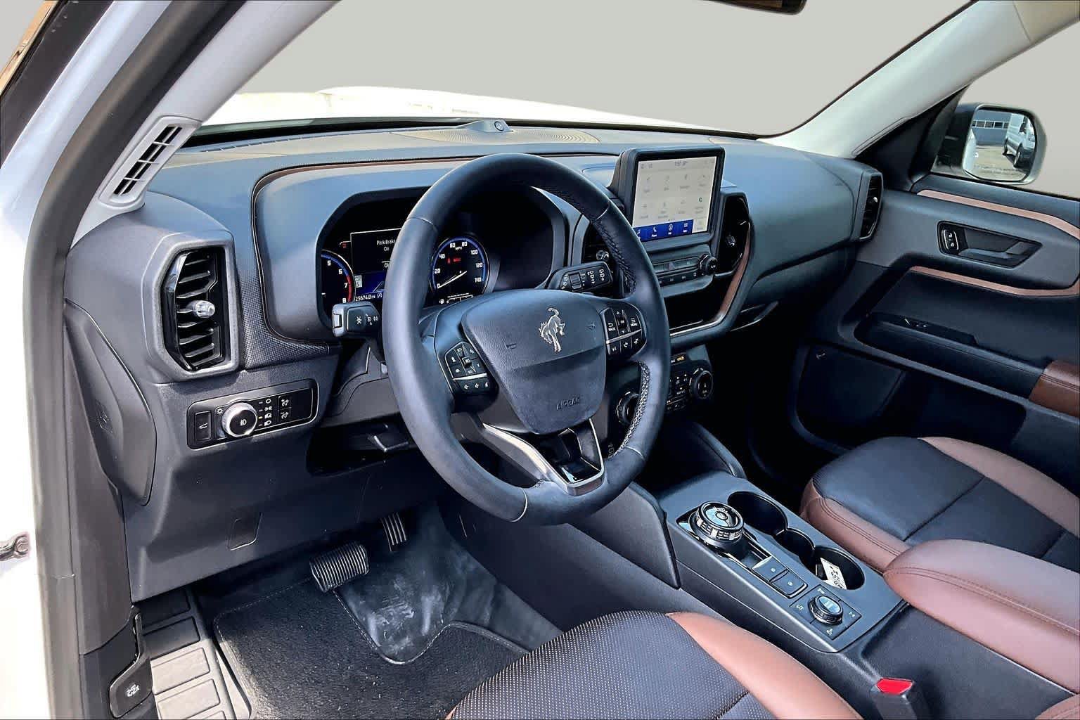 Certified 2024 Ford Bronco Sport Badlands w/ Premium Package AWD/4WD image 18
