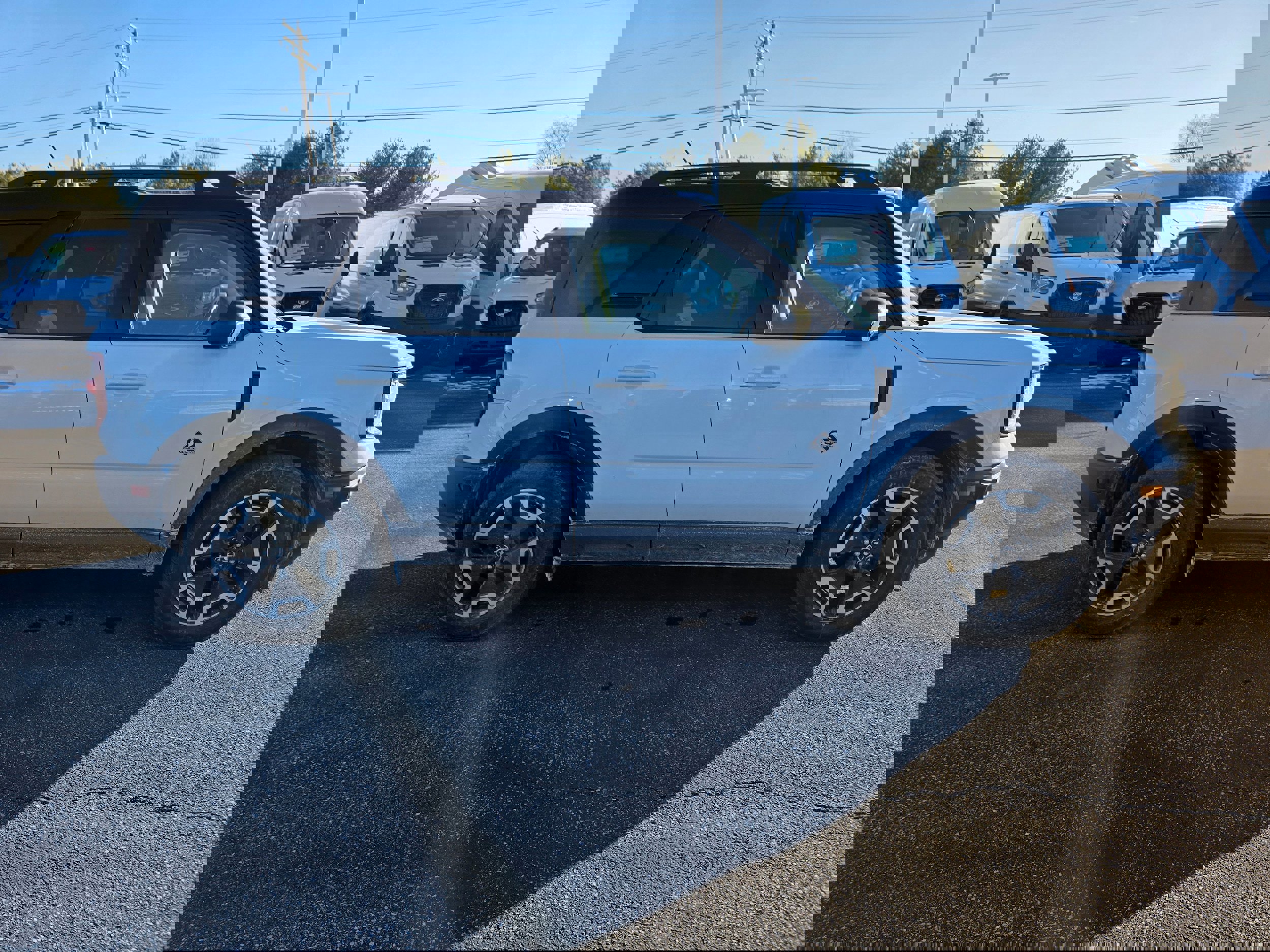Certified 2023 Ford Bronco Sport Outer Banks w/ Tech Package image 2