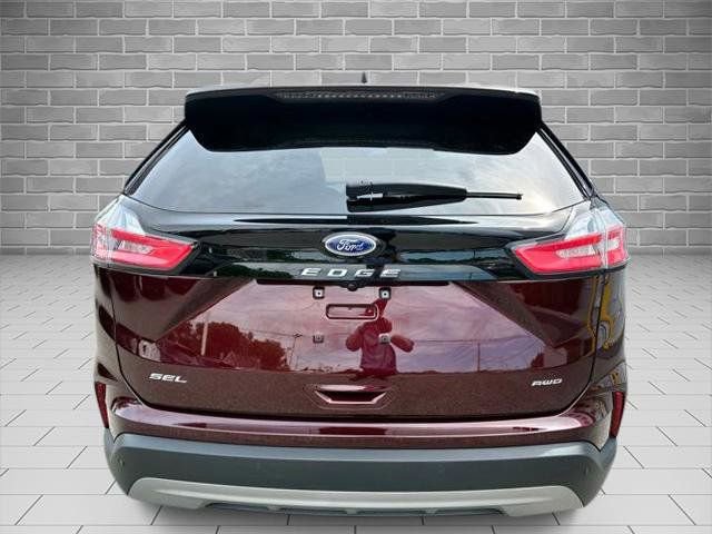 Certified 2023 Ford Edge SEL w/ Convenience Package AWD/4WD image 4