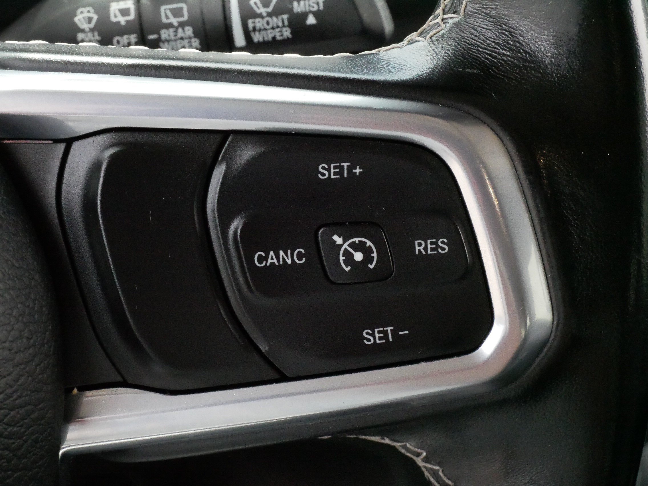 Used 2020 Jeep Wrangler Unlimited Sahara AWD/4WD image 25