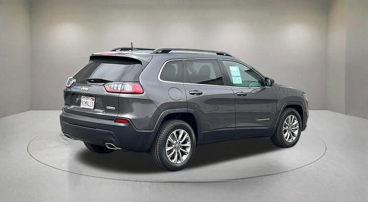 Used 2022 Jeep Cherokee Latitude Lux image 2