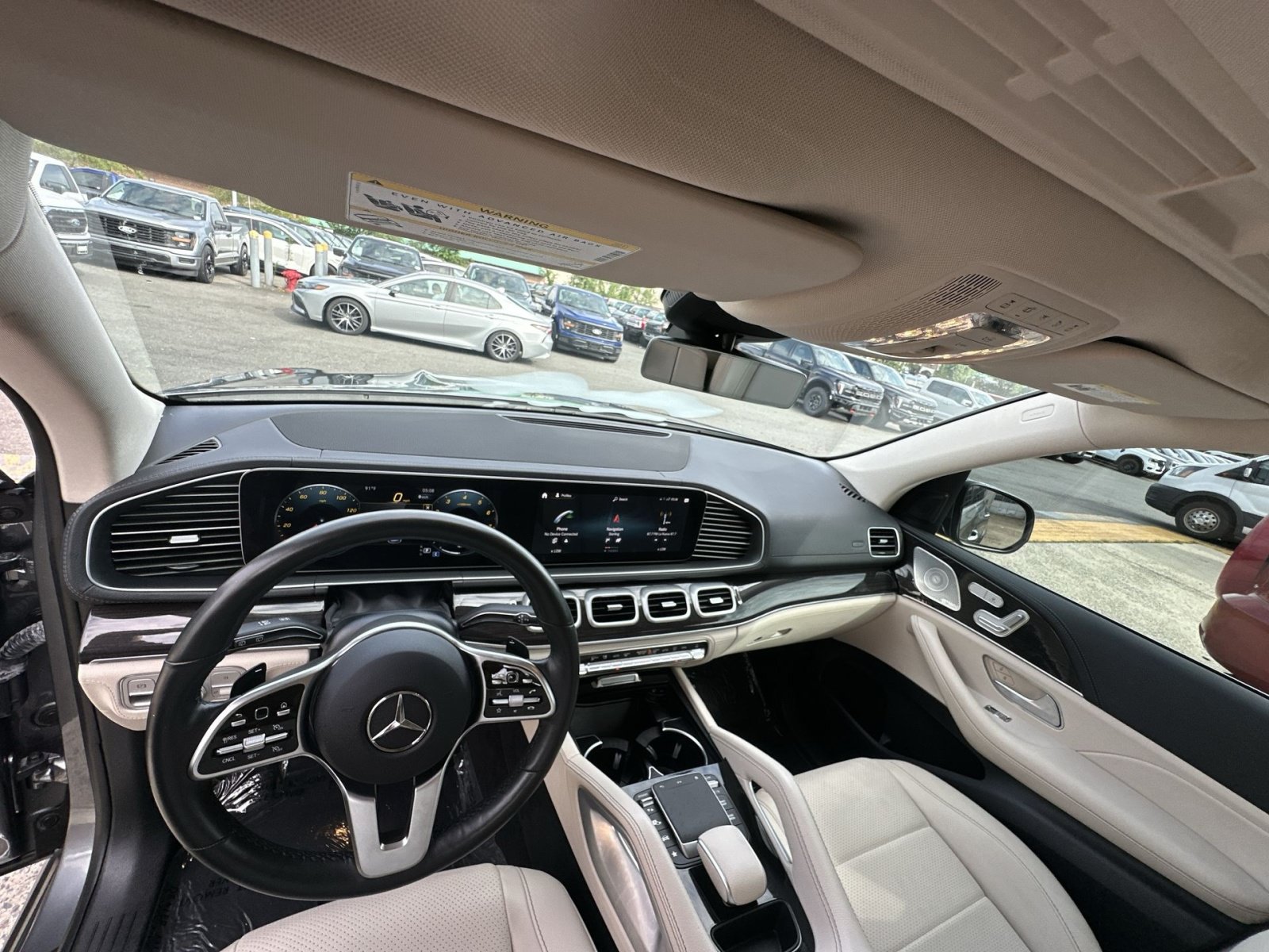 Used 2022 Mercedes-Benz GLE 350 4MATIC w/ Premium Package image 31