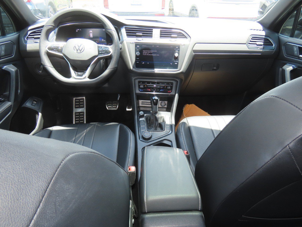 Used 2022 Volkswagen Tiguan SE R-Line AWD/4WD image 24
